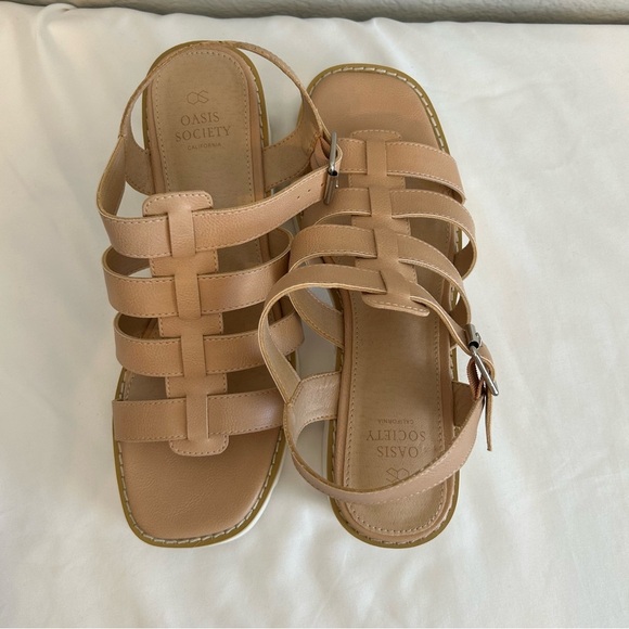 Oasis Society Women’s Platform Gladiator Sandal in Light Tan/White, Size 8.5 - Picture 7 of 9